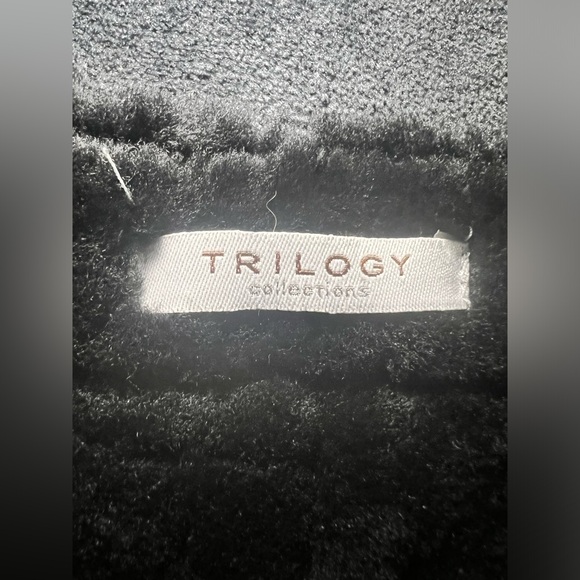 Trilogy Women’s Black Suede/Faux Fur Reversible Vest, Size Small, Zipper - Picture 5 of 9